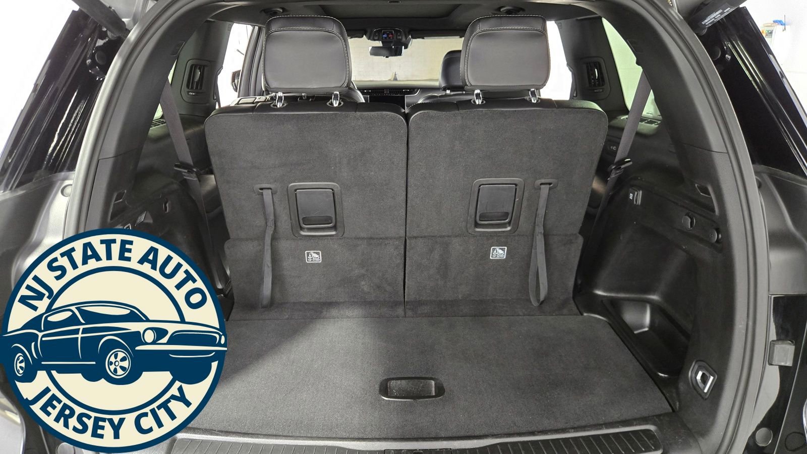 Used 2024 Jeep Grand Cherokee L Limited w/ Luxury Tech Group II image 33