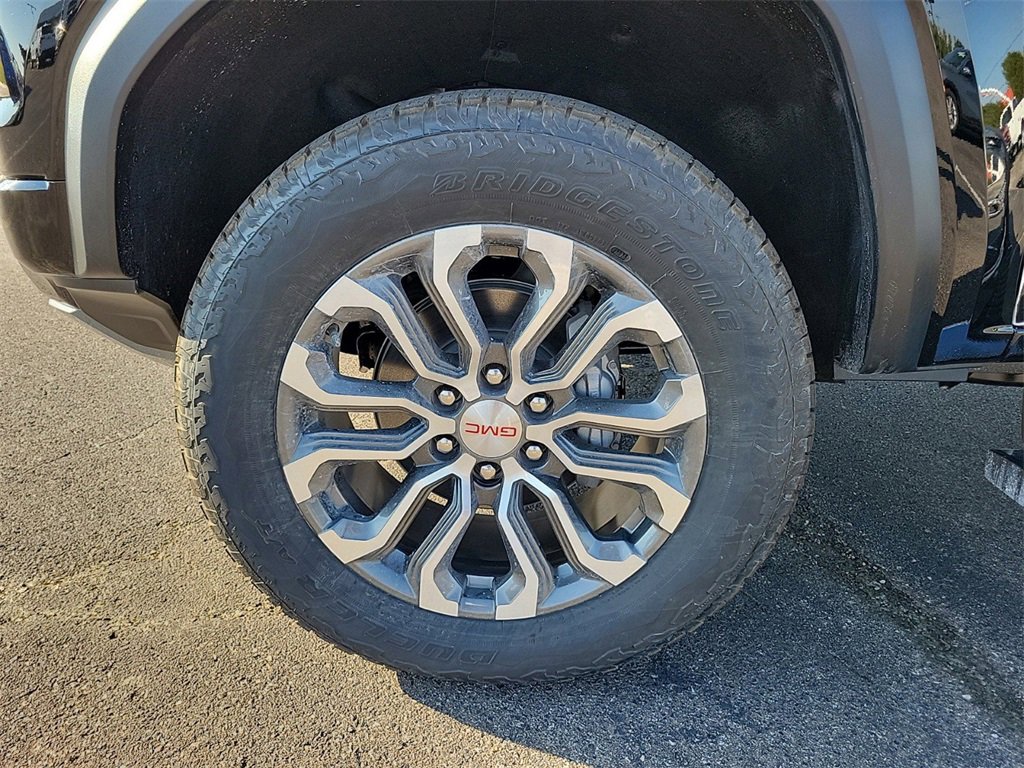 New 2026 GMC Canyon Denali image 5