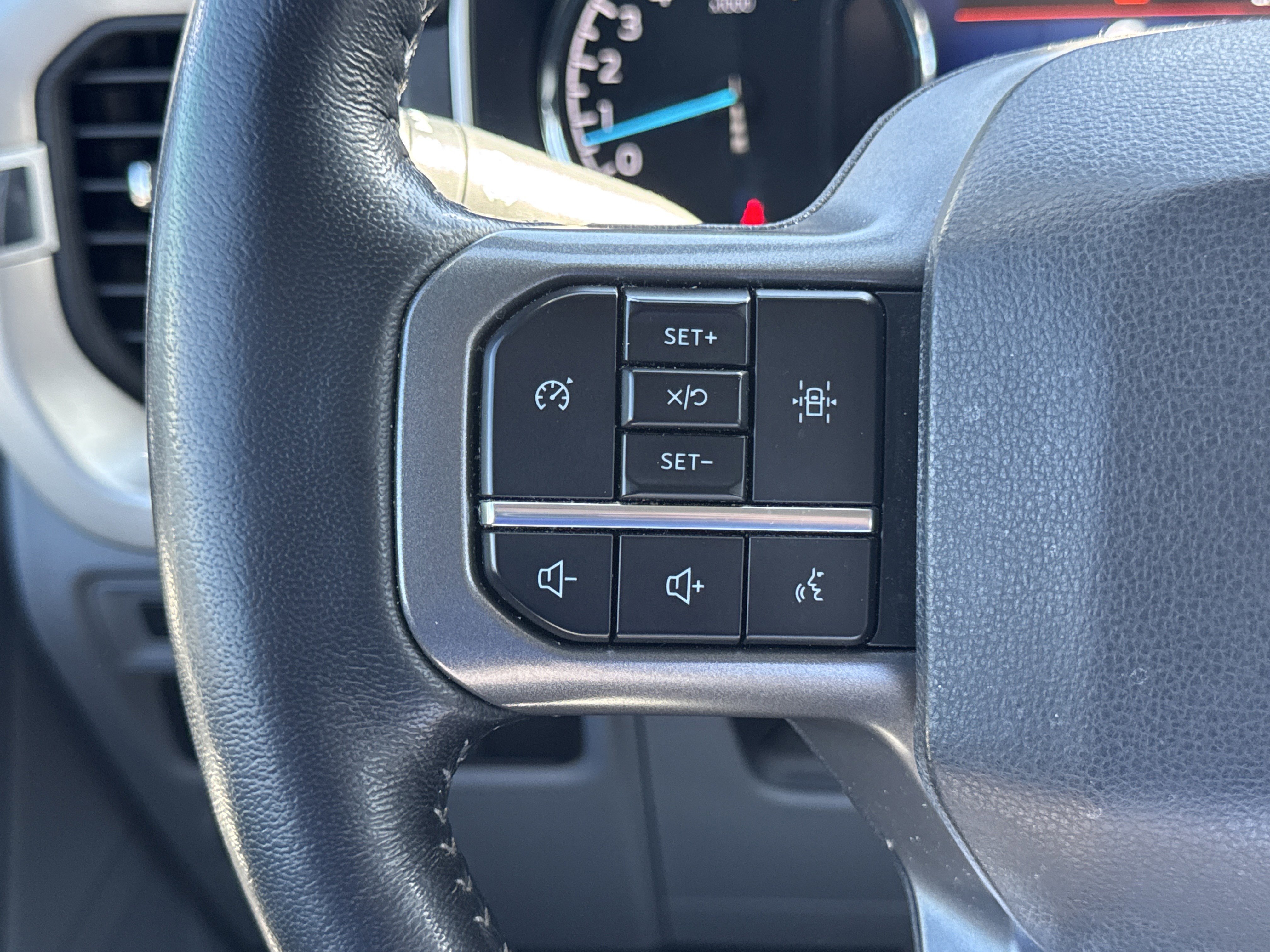 Used 2022 Ford F150 XLT w/ Equipment Group 302A High image 14