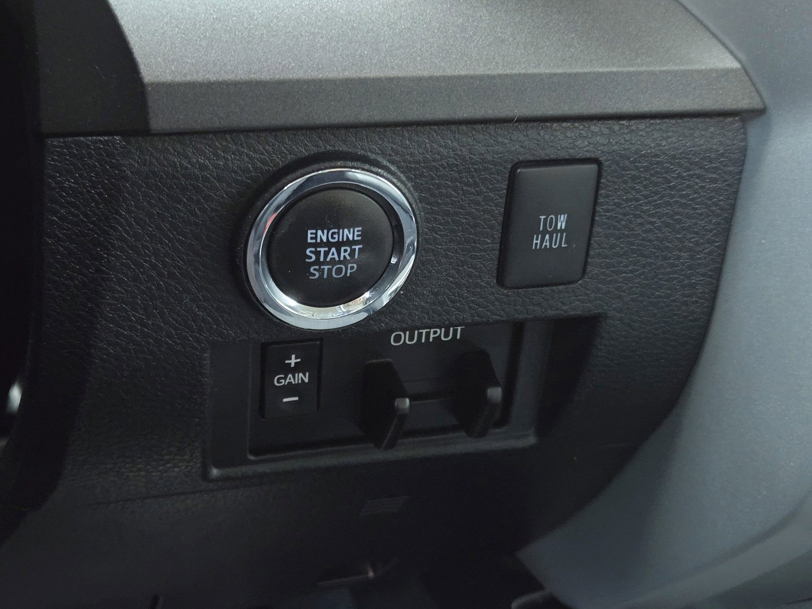 Certified 2020 Toyota Tundra SR5 image 23