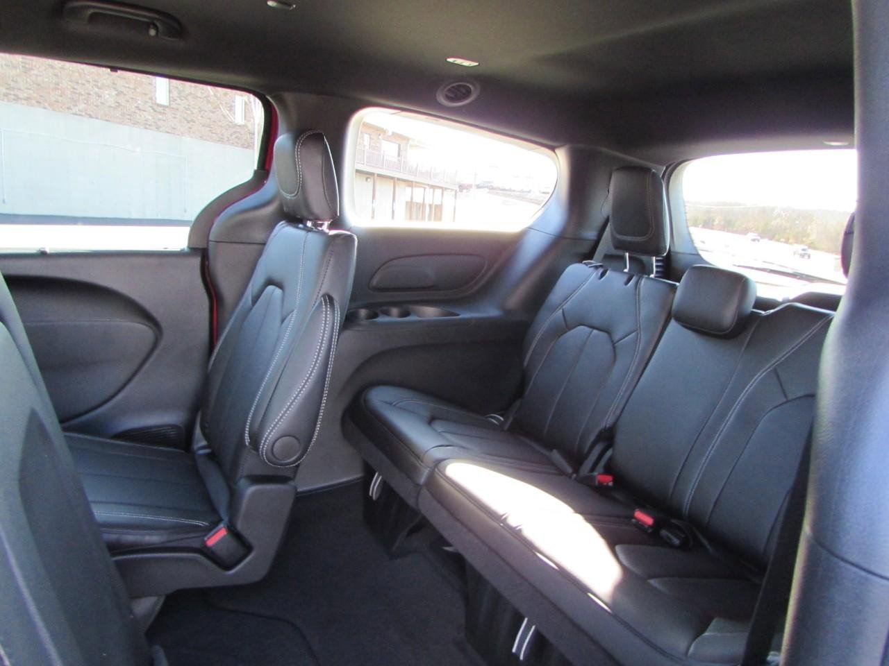 New 2026 Chrysler Pacifica Select image 27