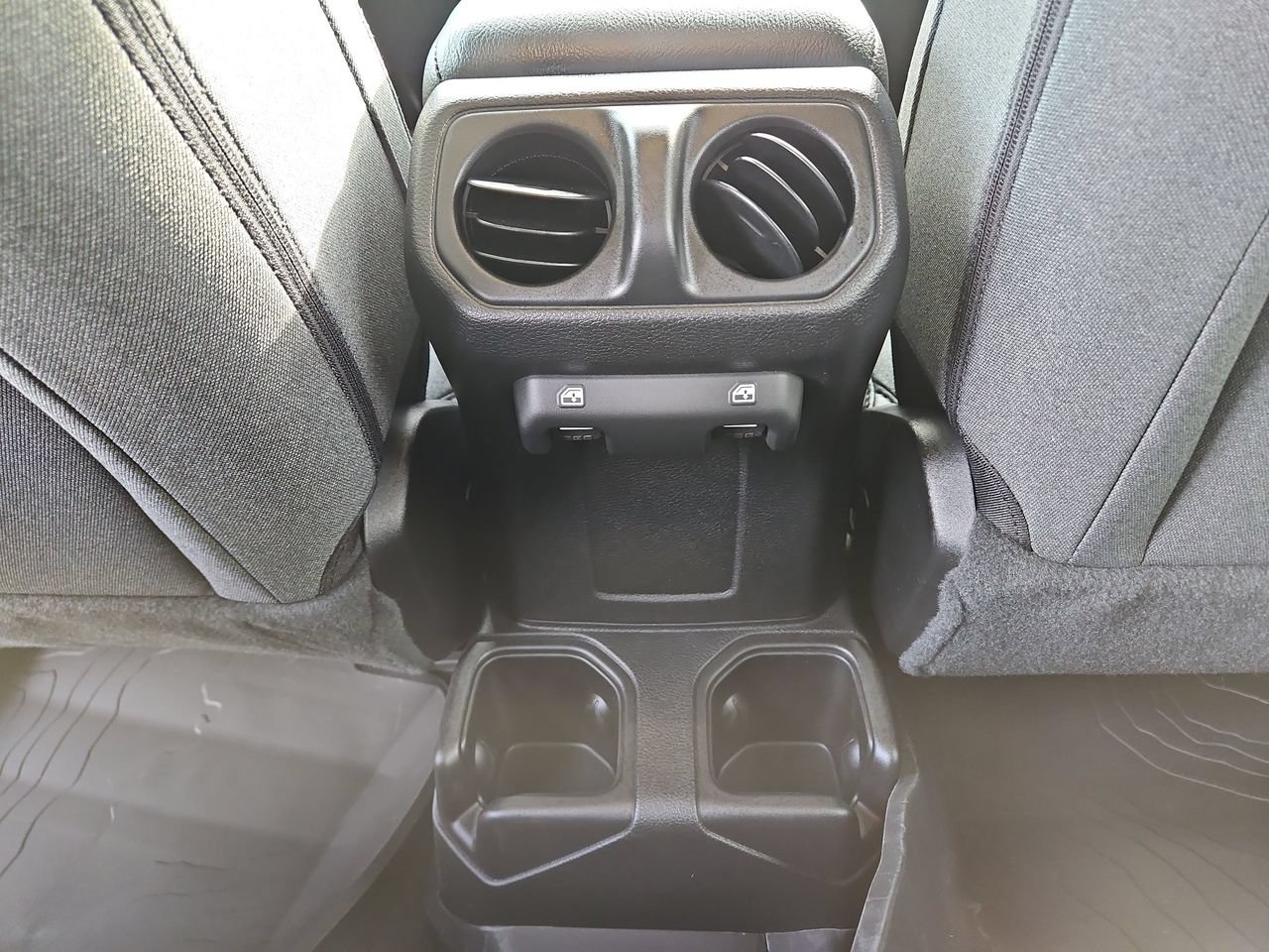New 2026 Jeep Gladiator Sport AWD/4WD image 15