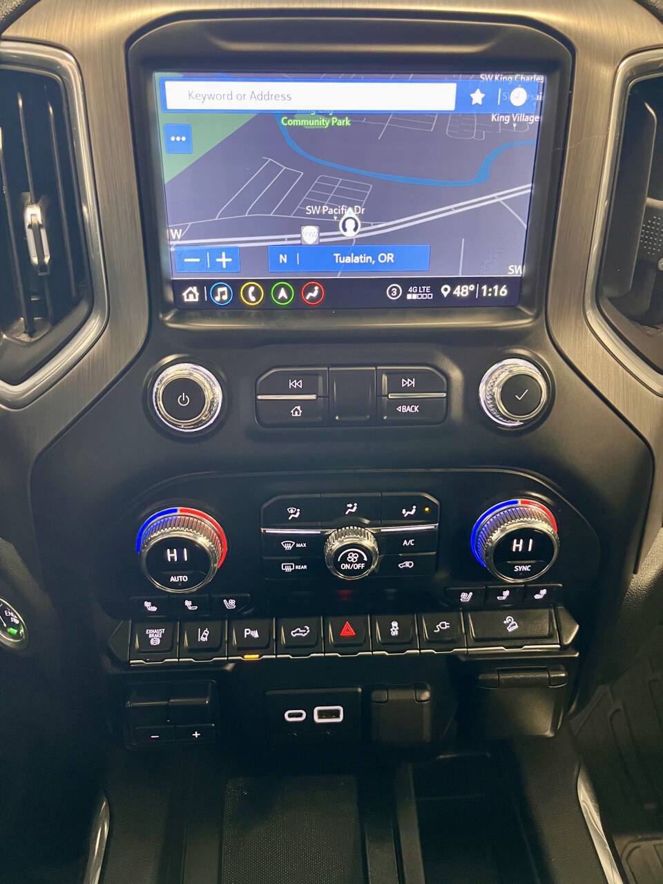 Used 2020 GMC Sierra 3500 Denali w/ Denali Ultimate Package image 12