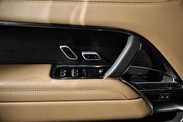 New 2025 Land Rover Range Rover Autobiography image 19
