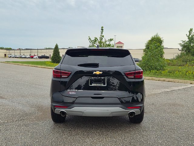 Used 2023 Chevrolet Blazer LT w/ Driver Confidence Package AWD/4WD image 6
