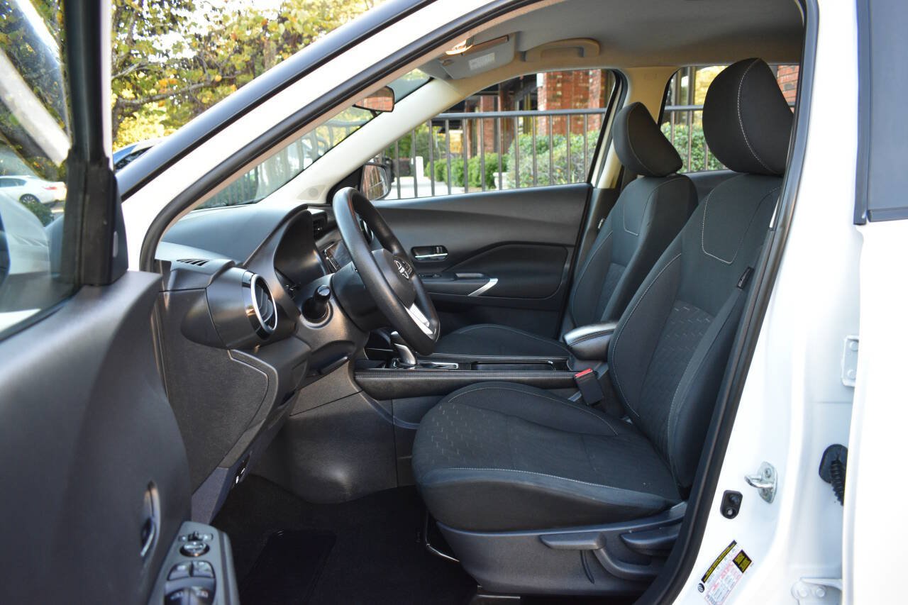 Used 2022 Nissan Kicks SV FWD image 7