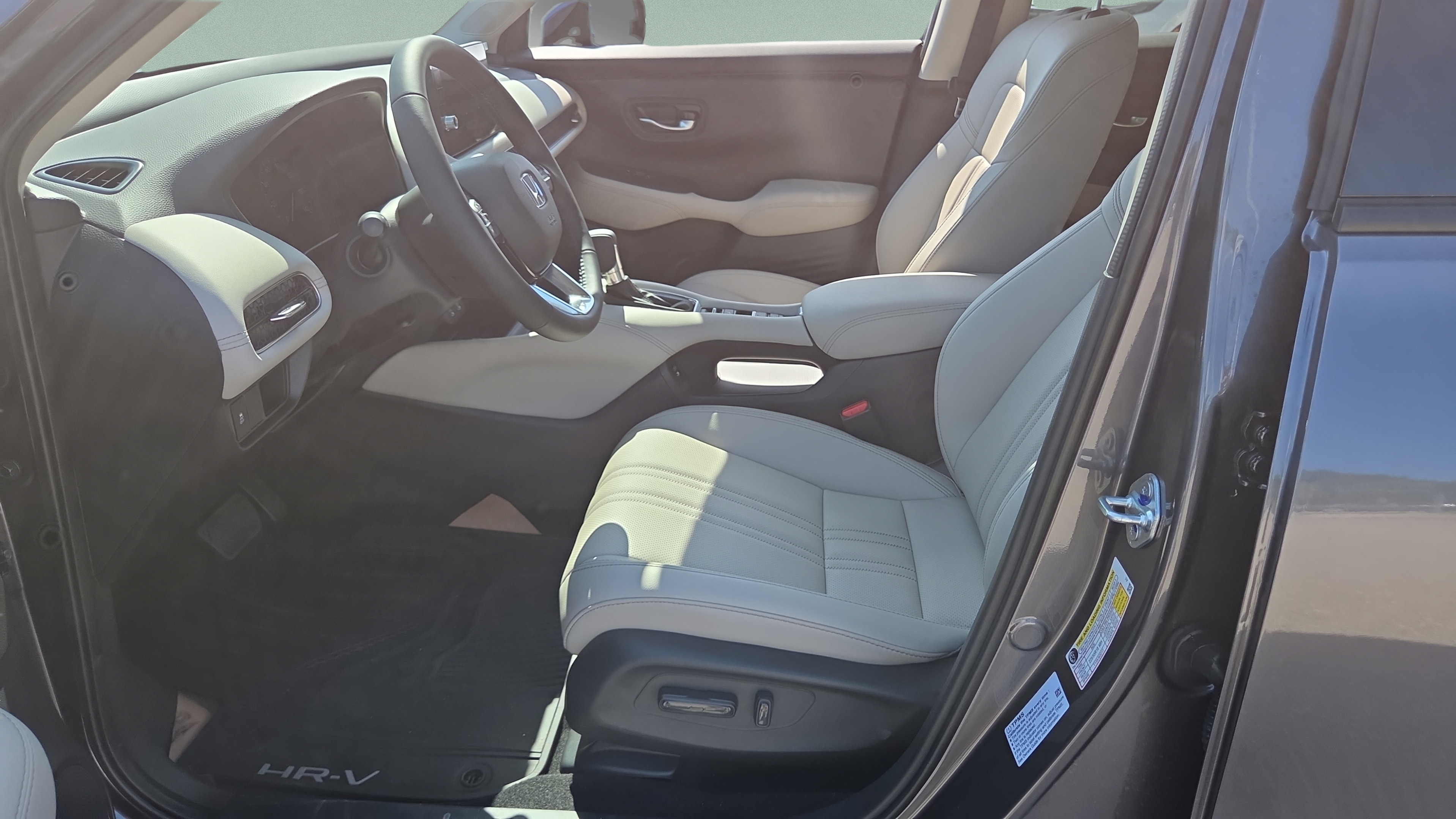 New 2027 Honda HR-V EX-L image 9