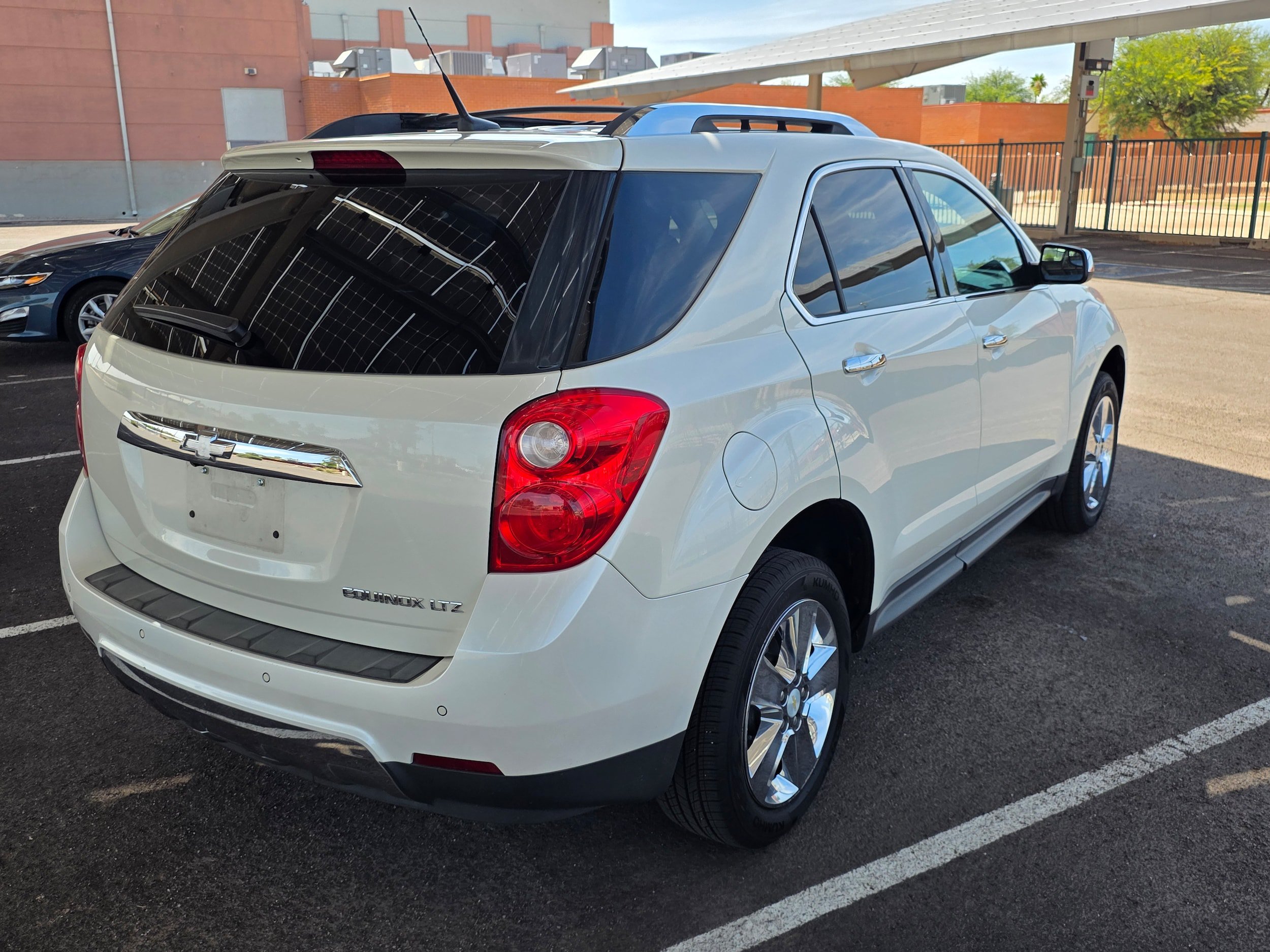 Used 2013 Chevrolet Equinox LTZ FWD image 5