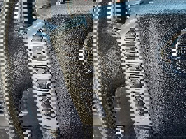 Used 2017 Nissan Titan PRO-4X w/ Pro-4x Convenience Package image 12