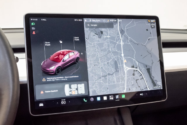 Used 2023 Tesla Model 3 Performance AWD/4WD image 17