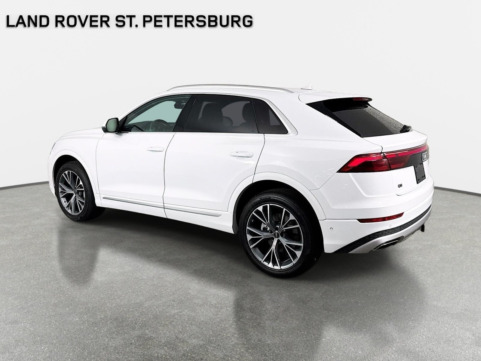 Used 2025 Audi Q8 Premium Plus AWD/4WD image 7