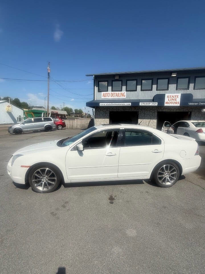 Used 2009 Ford Fusion SE FWD image 2