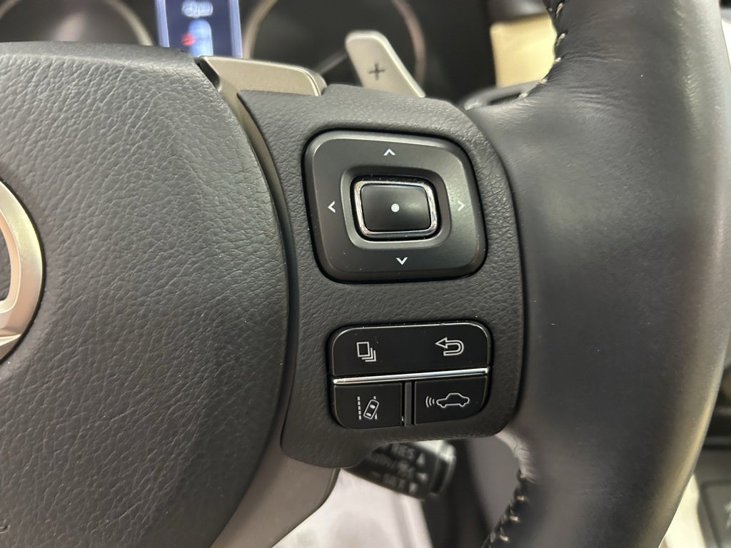 Used 2018 Lexus NX 300h AWD image 10