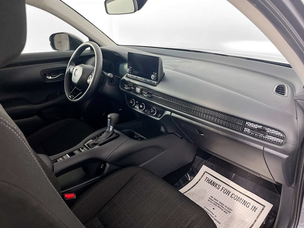 Used 2025 Honda HR-V LX image 32
