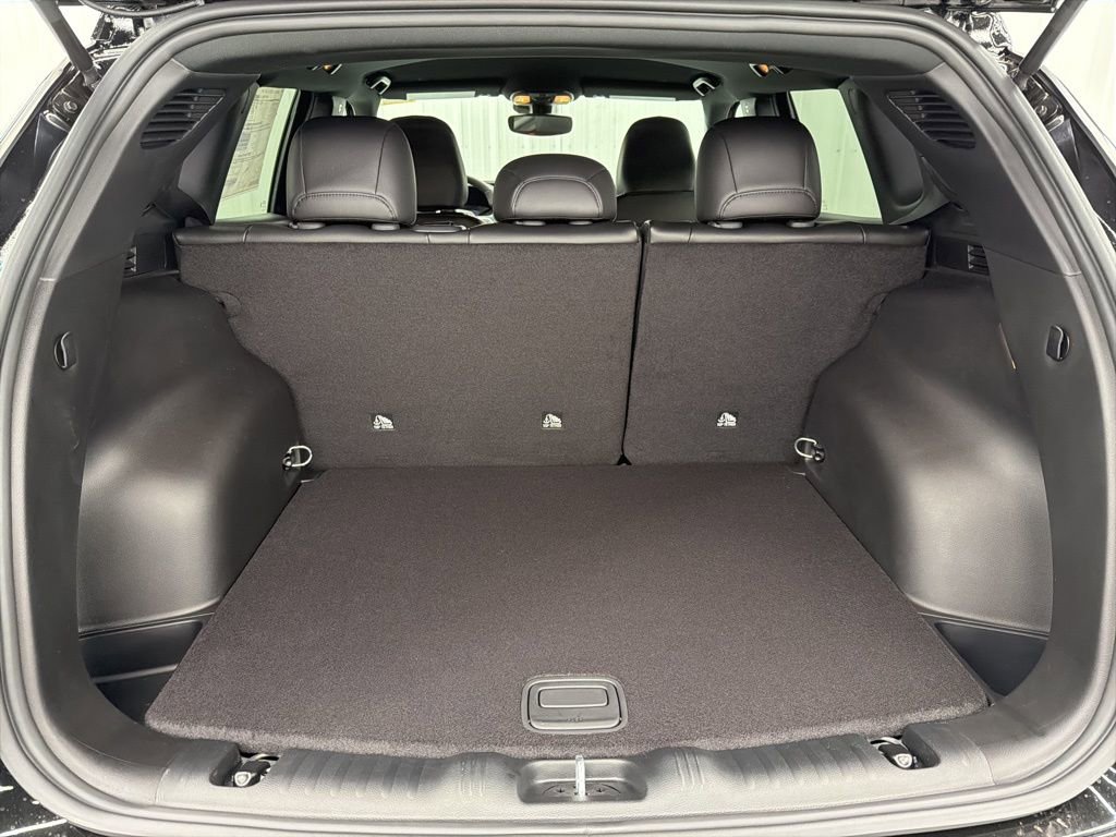 New 2026 Jeep Compass Latitude image 7