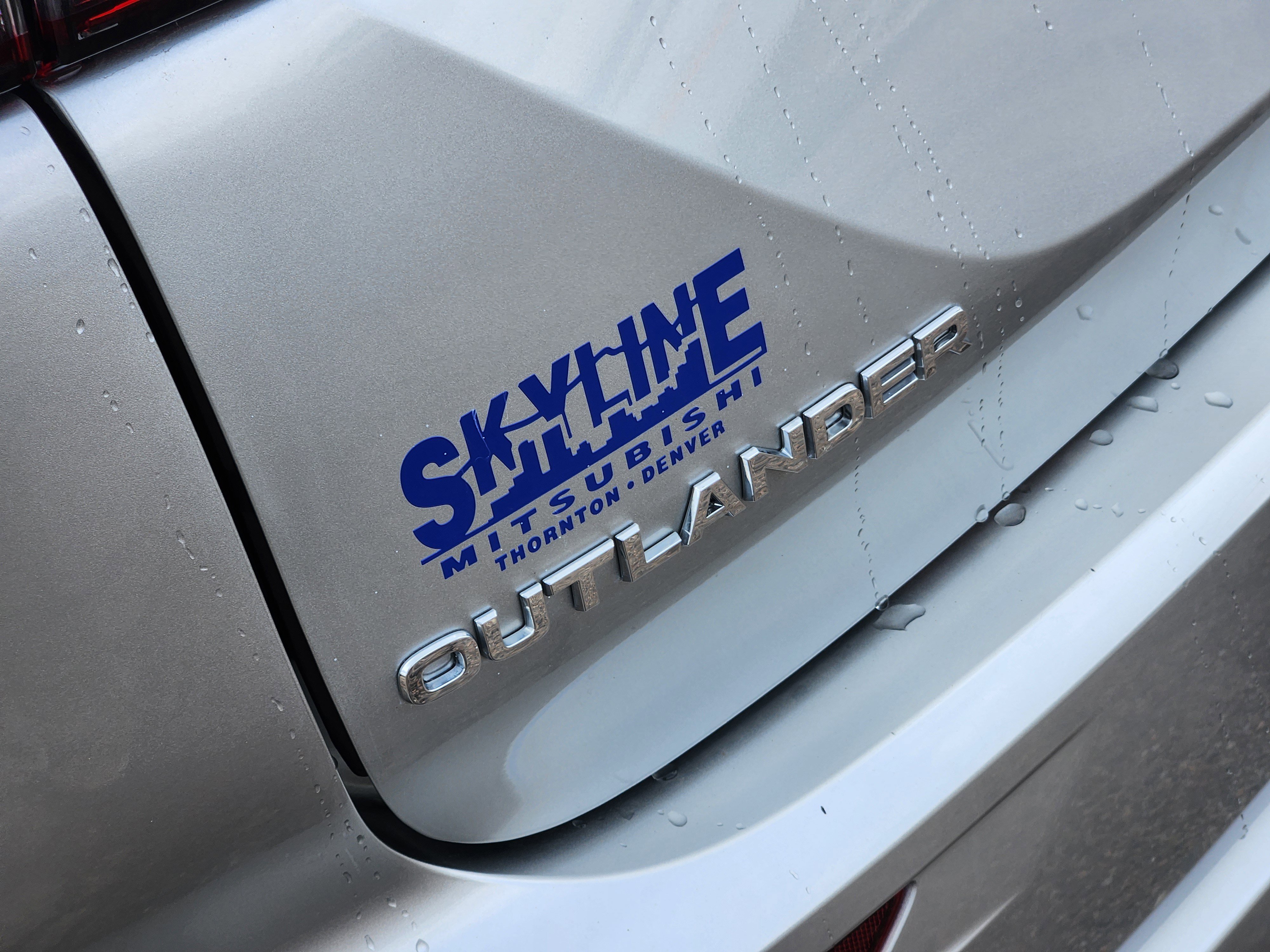 Used 2022 Mitsubishi Outlander SE image 8