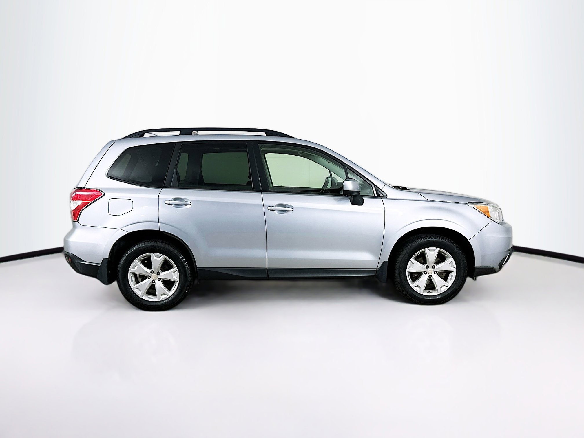 Used 2016 Subaru Forester 2.5i Premium AWD/4WD image 10