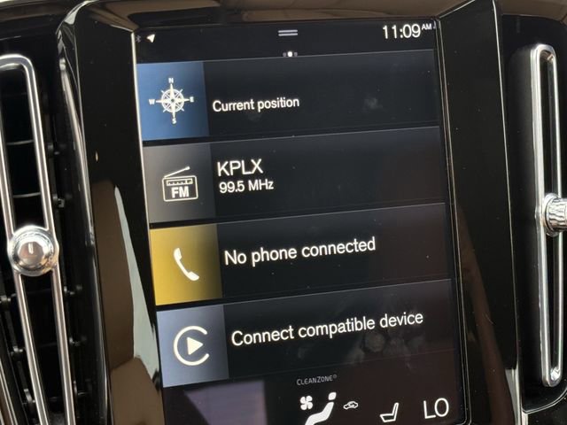 Used 2022 Volvo XC40 T5 Inscription w/ Advanced Package image 19