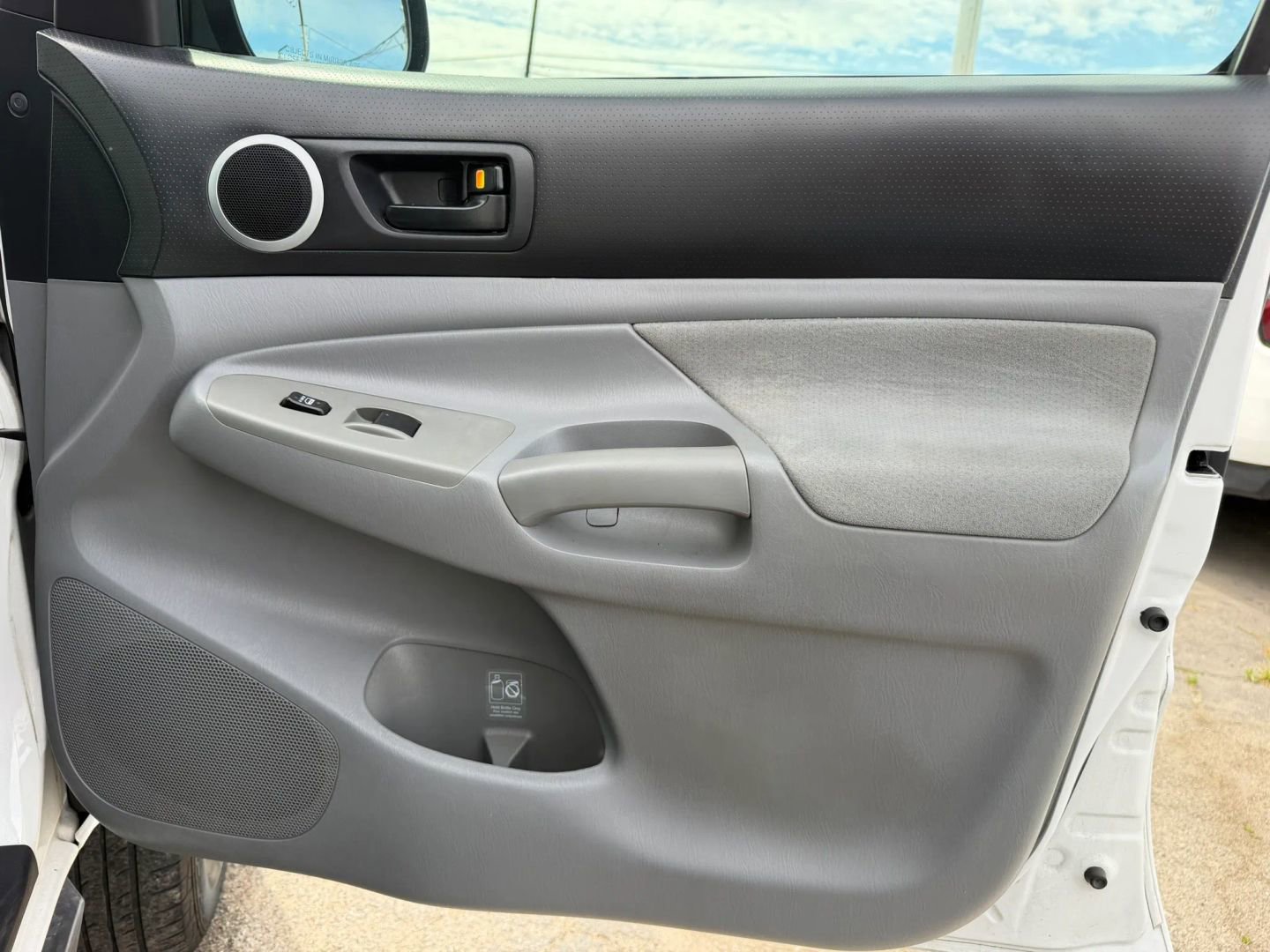 Used 2010 Toyota Tacoma PreRunner RWD image 14