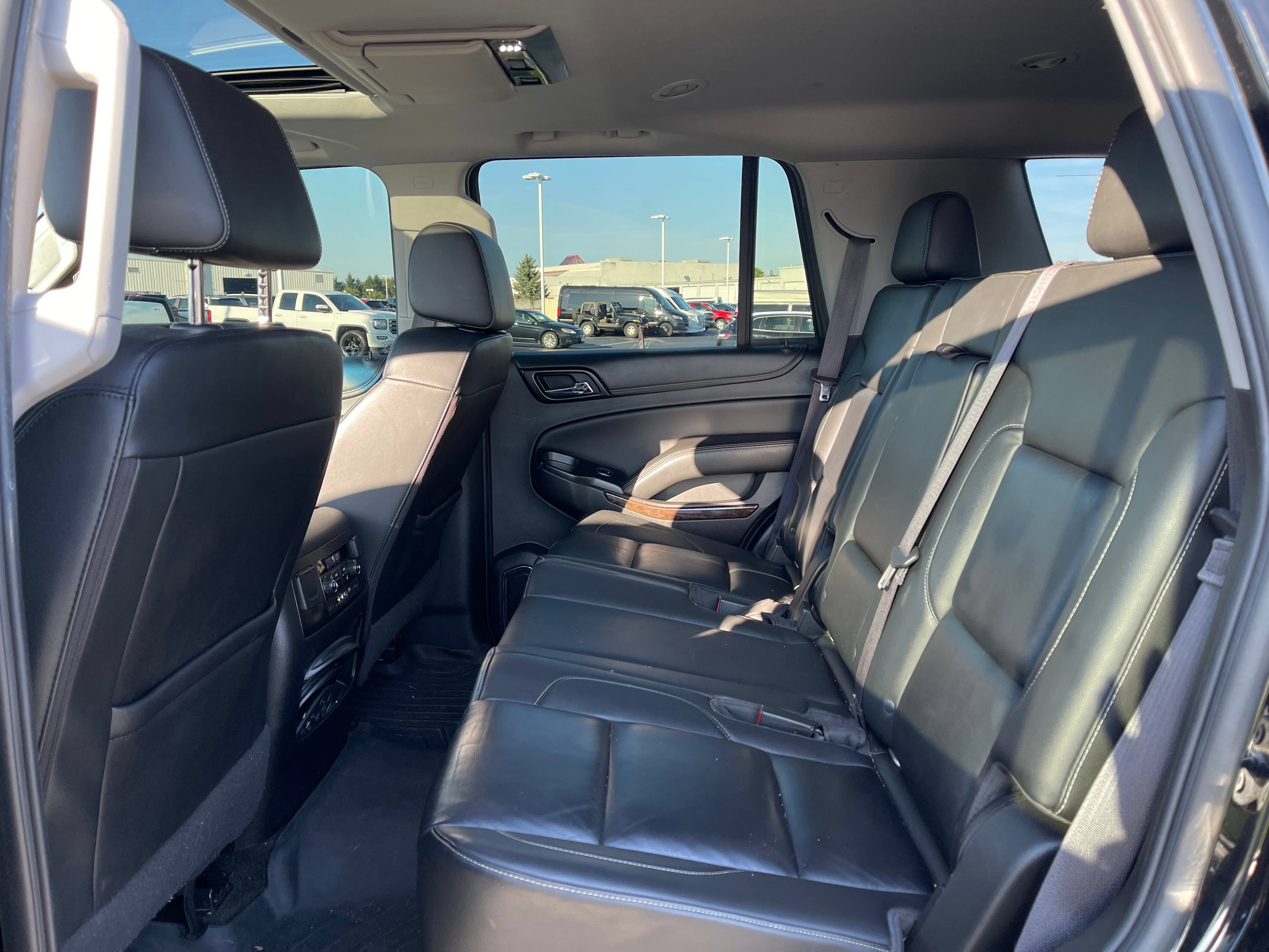 Used 2016 Chevrolet Tahoe LT w/ Luxury Package AWD/4WD image 16