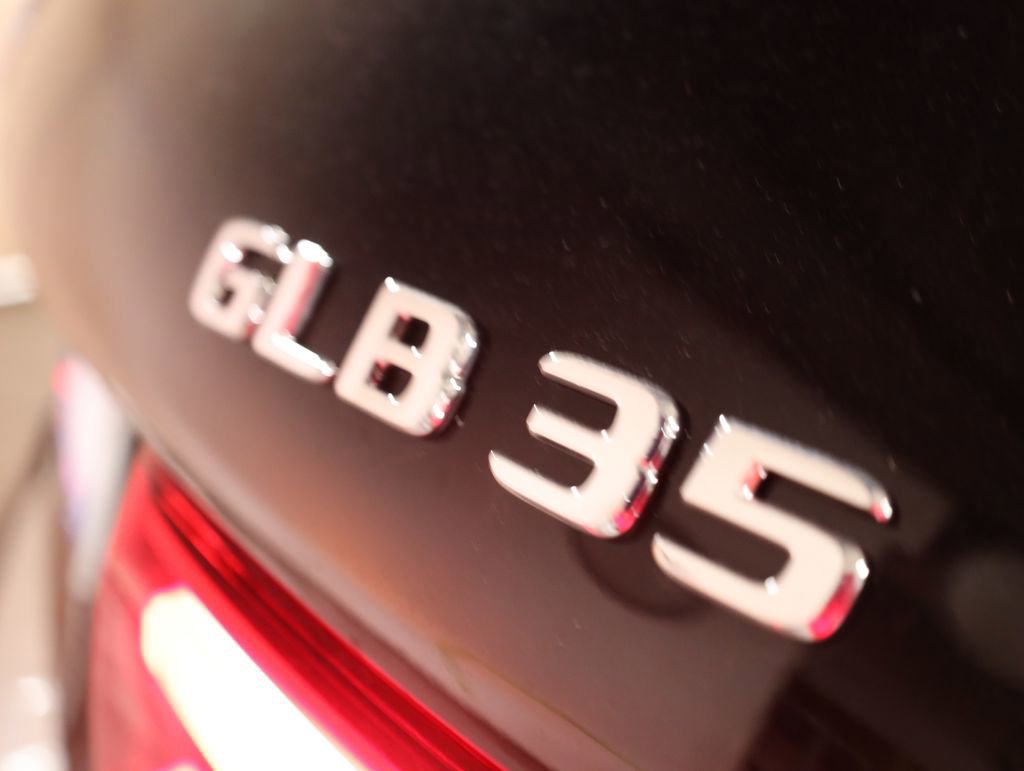 Certified 2025 Mercedes-Benz GLB 35 AMG 4MATIC image 67