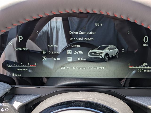 New 2026 Nissan Kicks SR FWD image 17