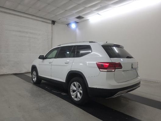 Used 2018 Volkswagen Atlas Launch Edition FWD image 2