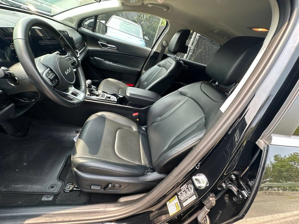 Used 2024 Kia Sportage EX AWD/4WD image 12