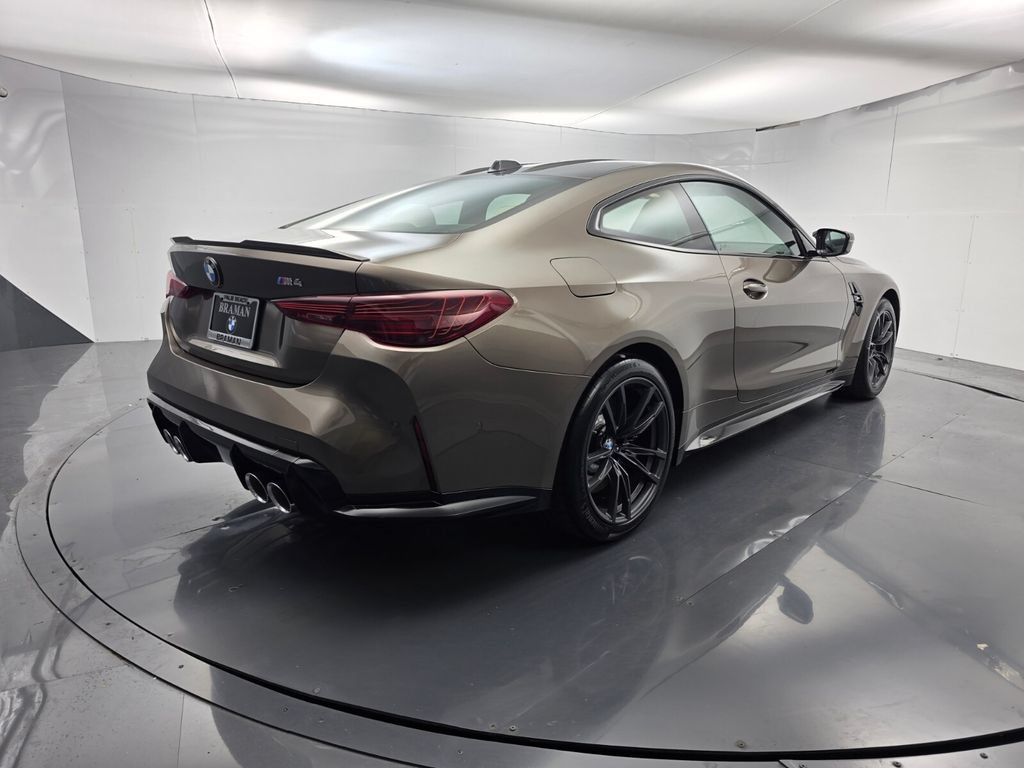 New 2027 BMW M4 Coupe RWD image 4