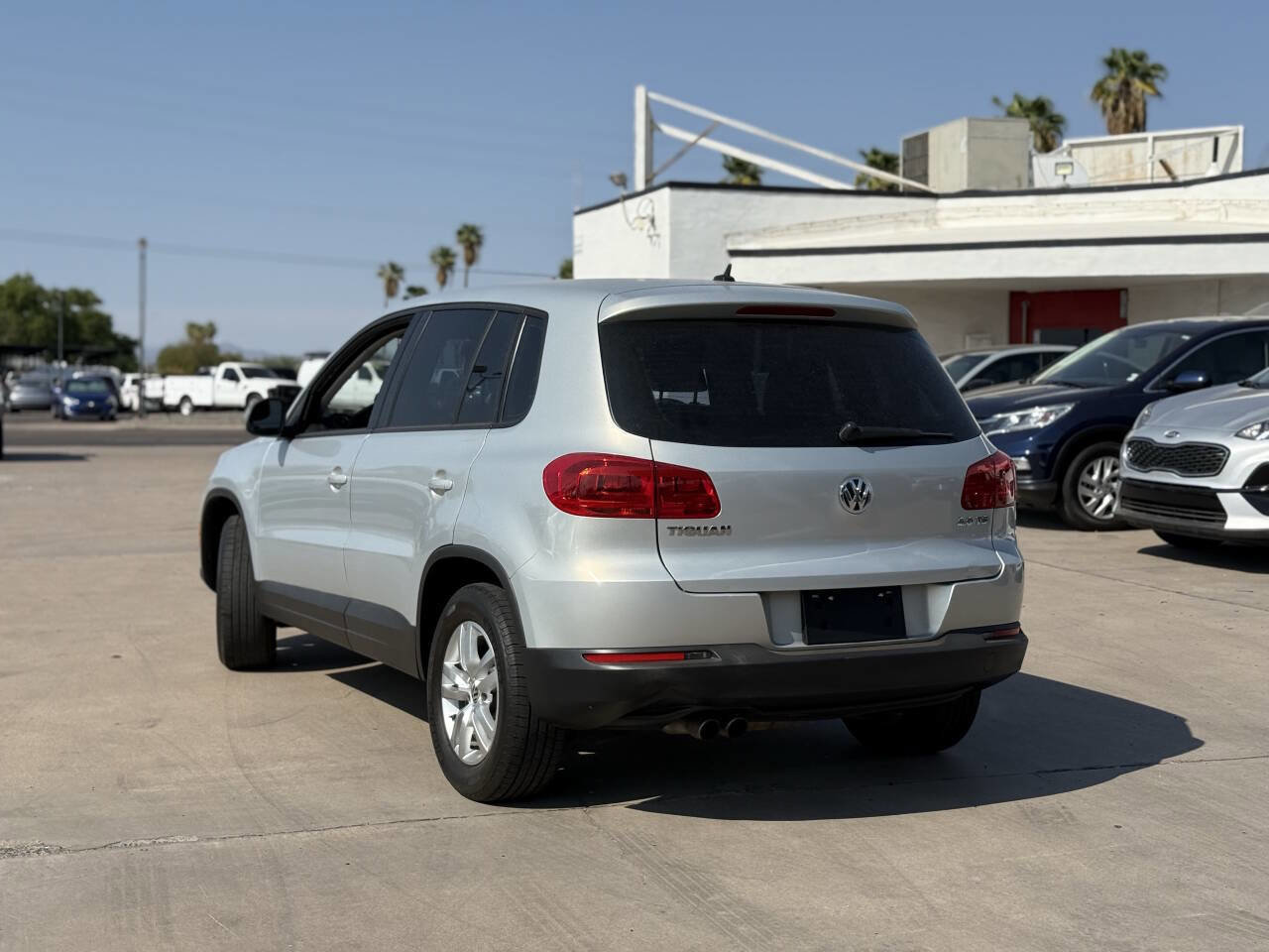 Used 2012 Volkswagen Tiguan S FWD image 7