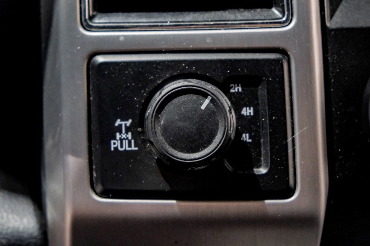 Used 2019 Ford F250 Platinum w/ Platinum Ultimate Package image 30