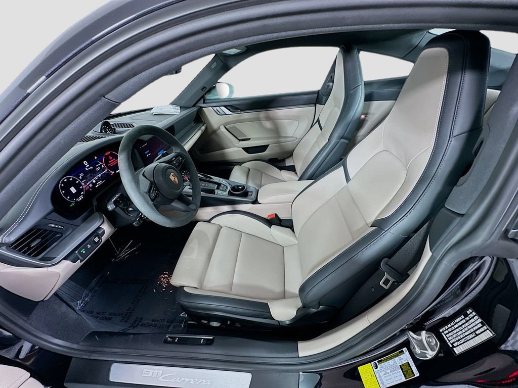 Certified 2026 Porsche 911 Carrera RWD image 5