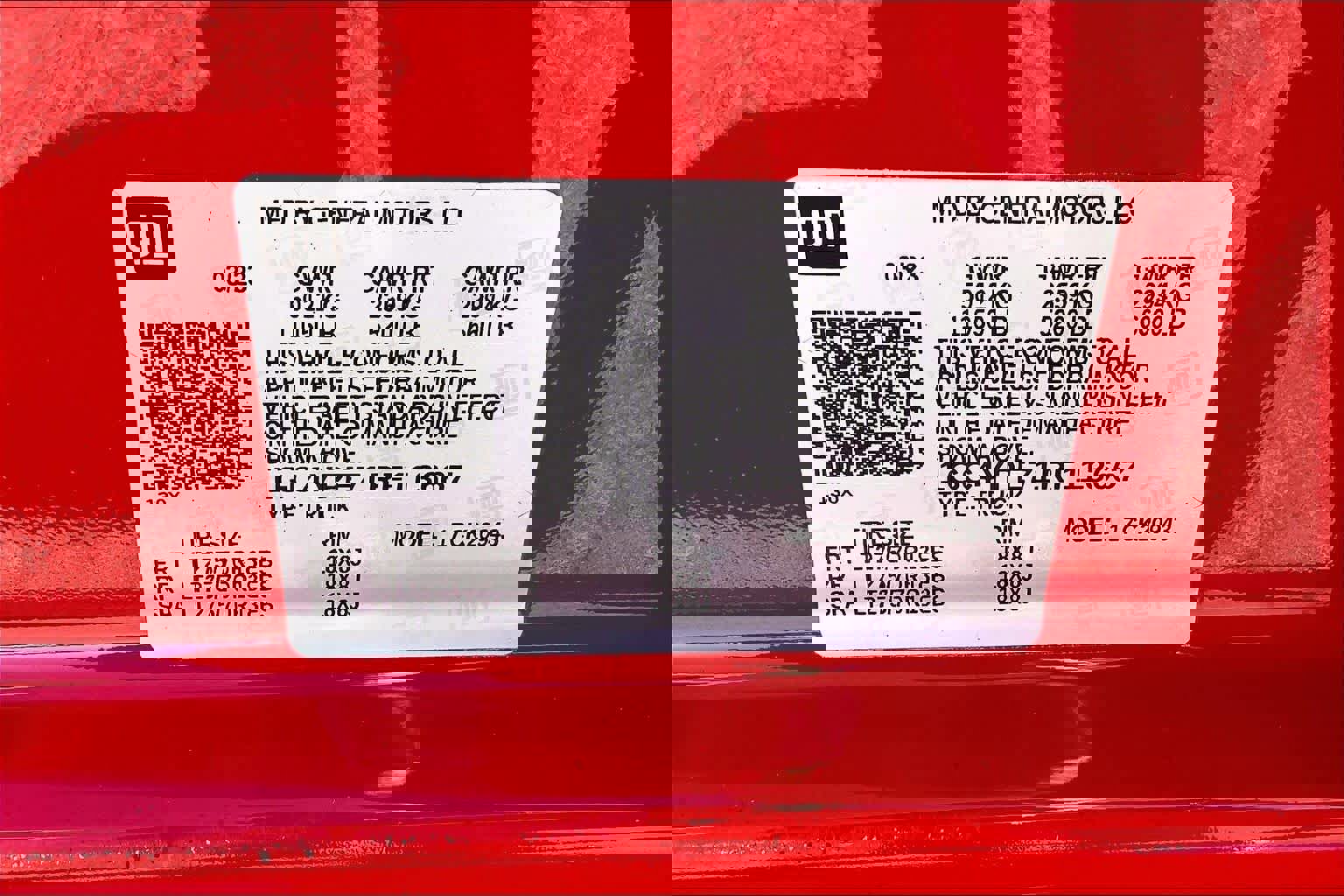 Used 2024 Chevrolet Silverado 2500 LTZ w/ LTZ Convenience Package image 34