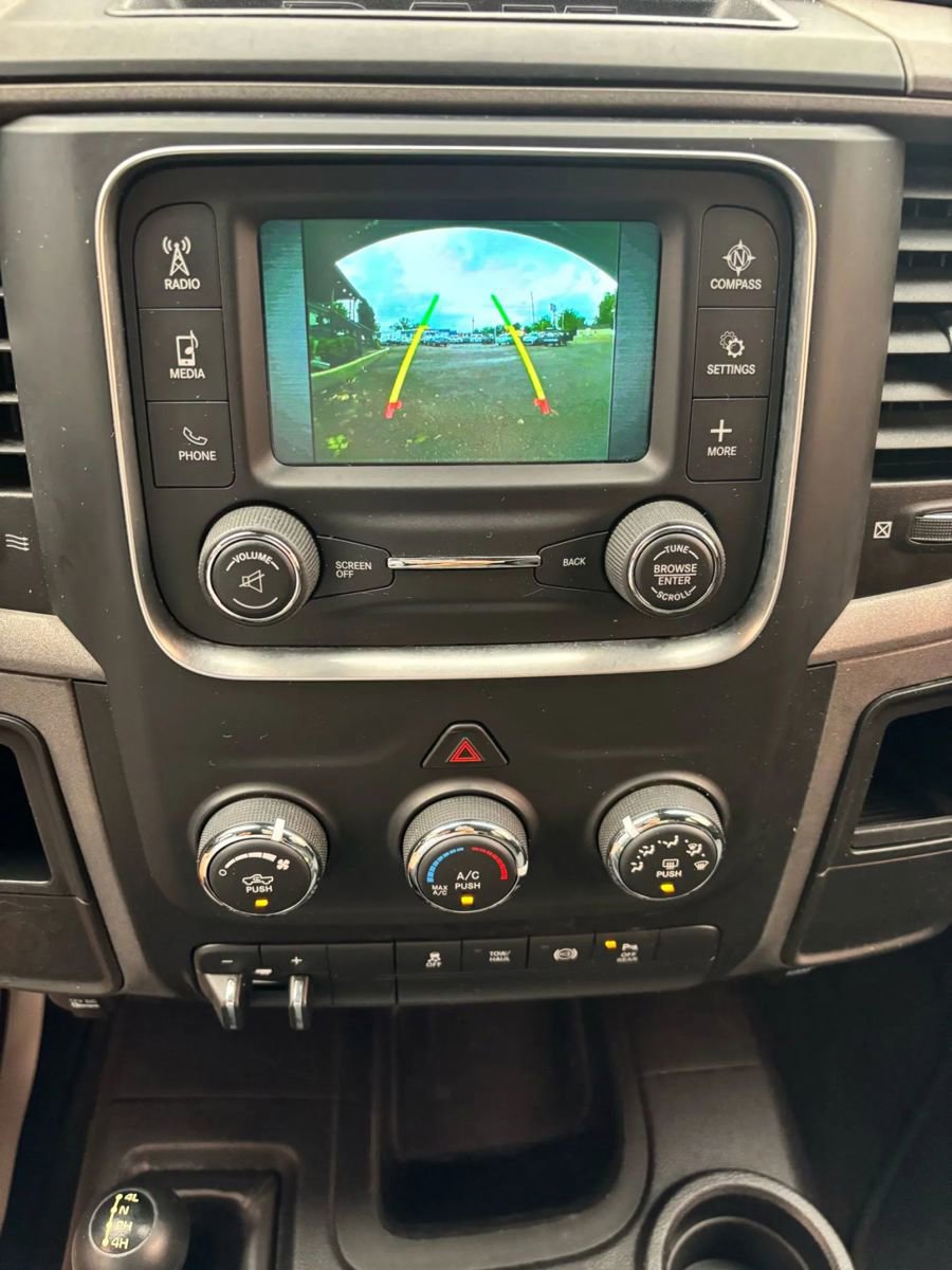 Used 2016 RAM 3500 Tradesman w/ Chrome Appearance Group AWD/4WD image 10