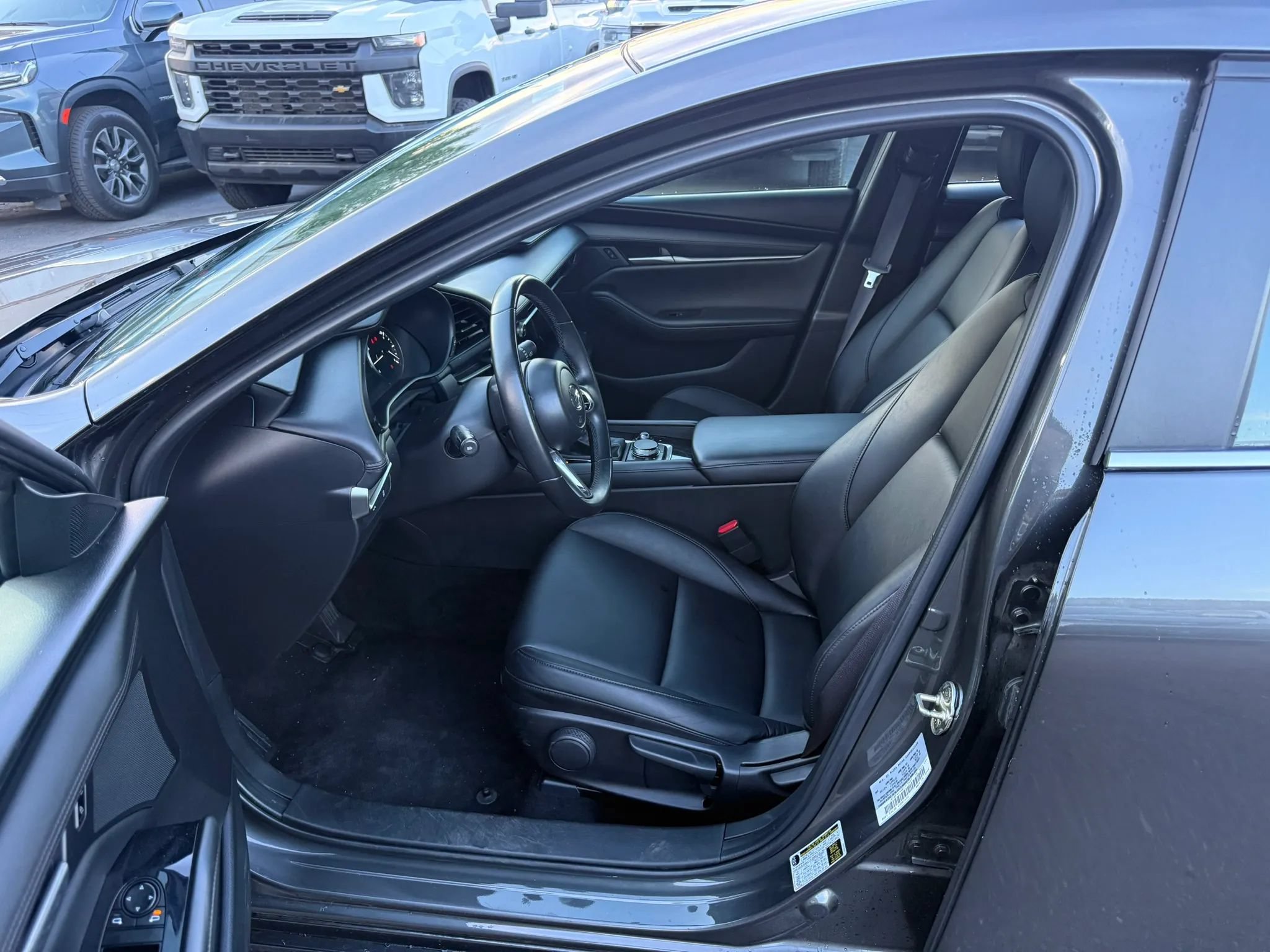 Used 2024 MAZDA MAZDA3 s FWD image 6