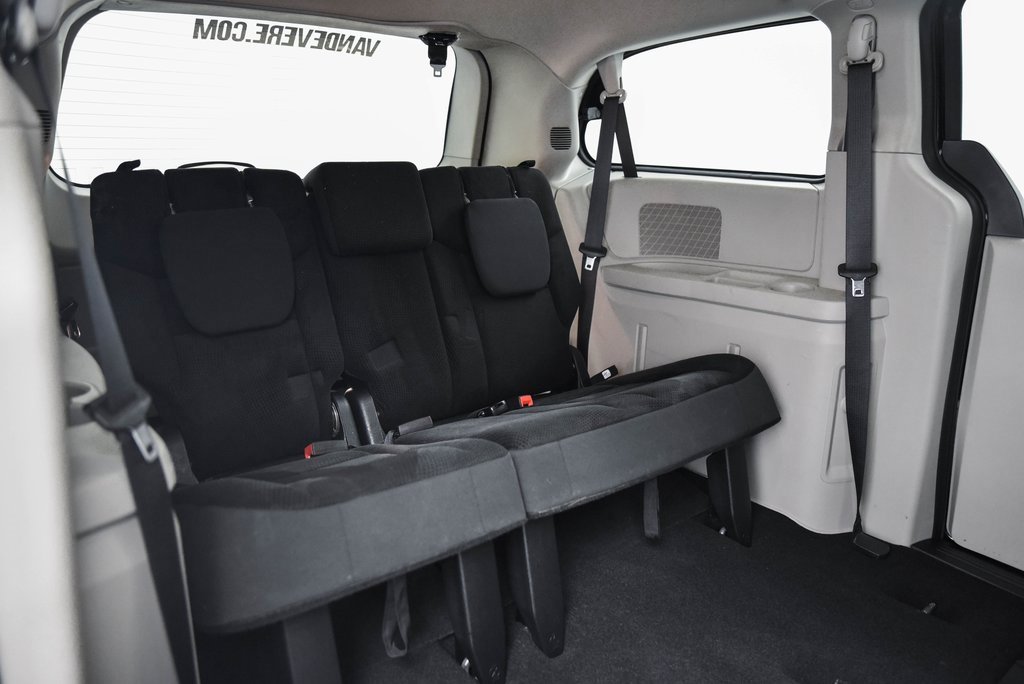 Used 2019 Dodge Grand Caravan SE image 14