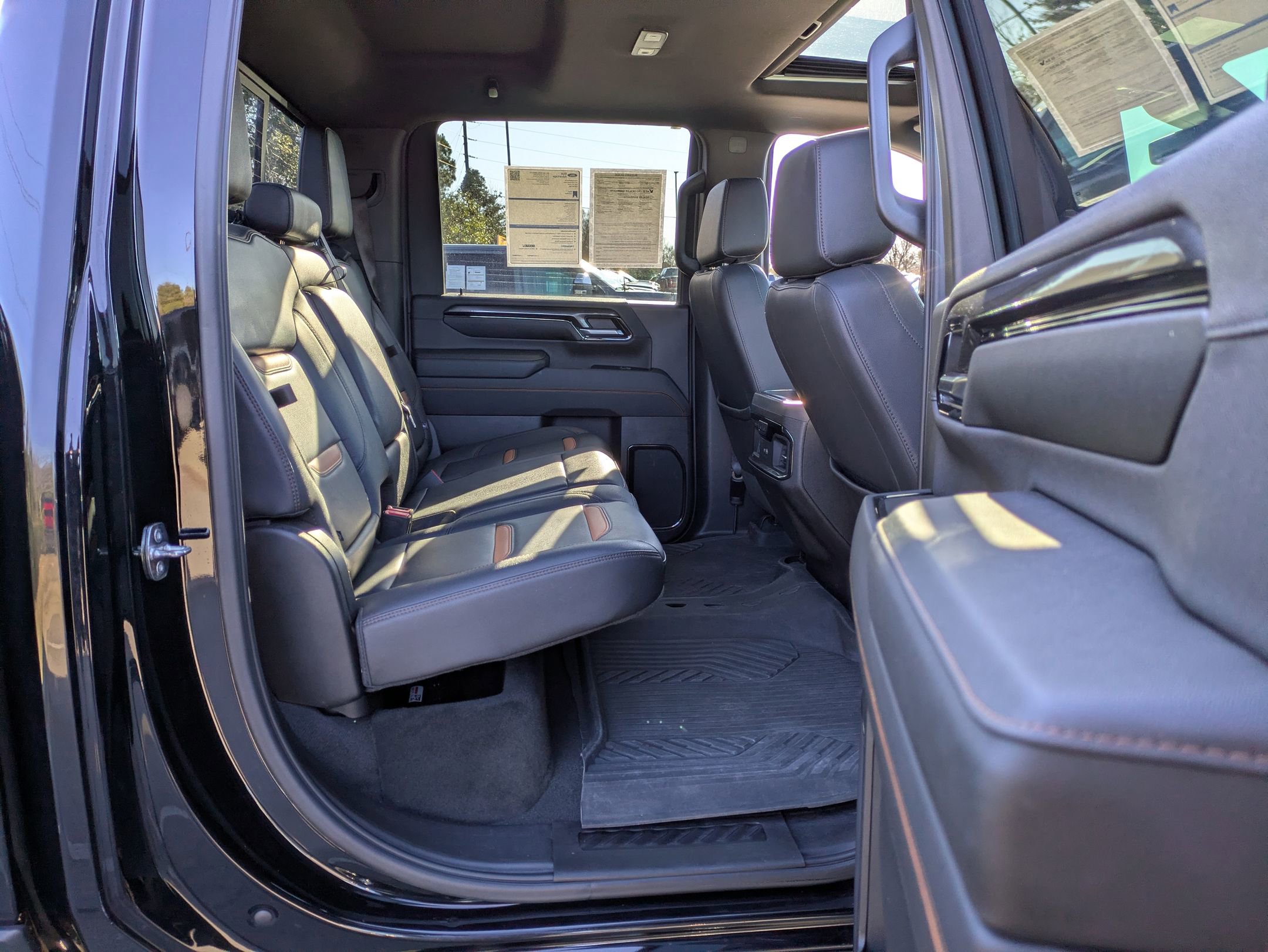 Used 2024 GMC Sierra 2500 AT4 w/ AT4 Premium Plus Package image 38