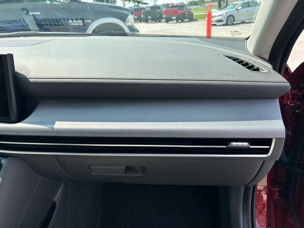 Used 2025 Hyundai Sonata SEL FWD image 56