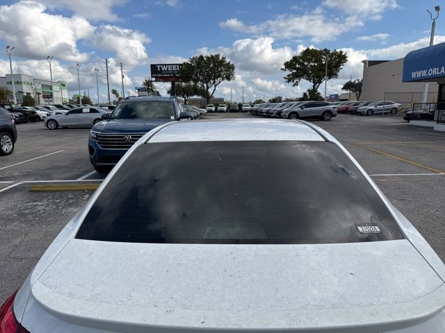 Used 2017 Toyota Corolla image 12