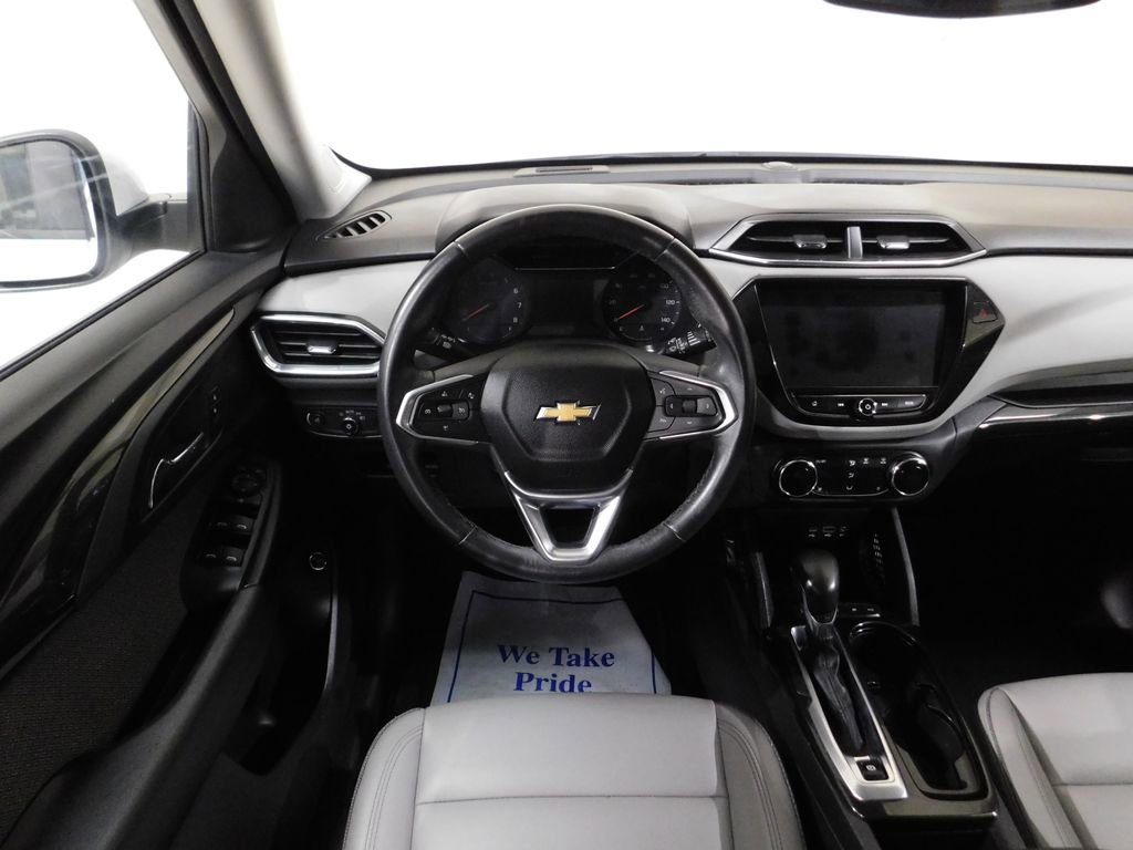 Used 2021 Chevrolet TrailBlazer LT w/ Sun and Liftgate Package AWD/4WD image 36