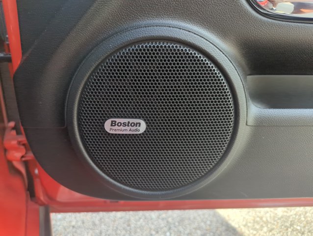 Used 2011 Chevrolet Camaro SS w/ Interior Accent Trim Package RWD image 19