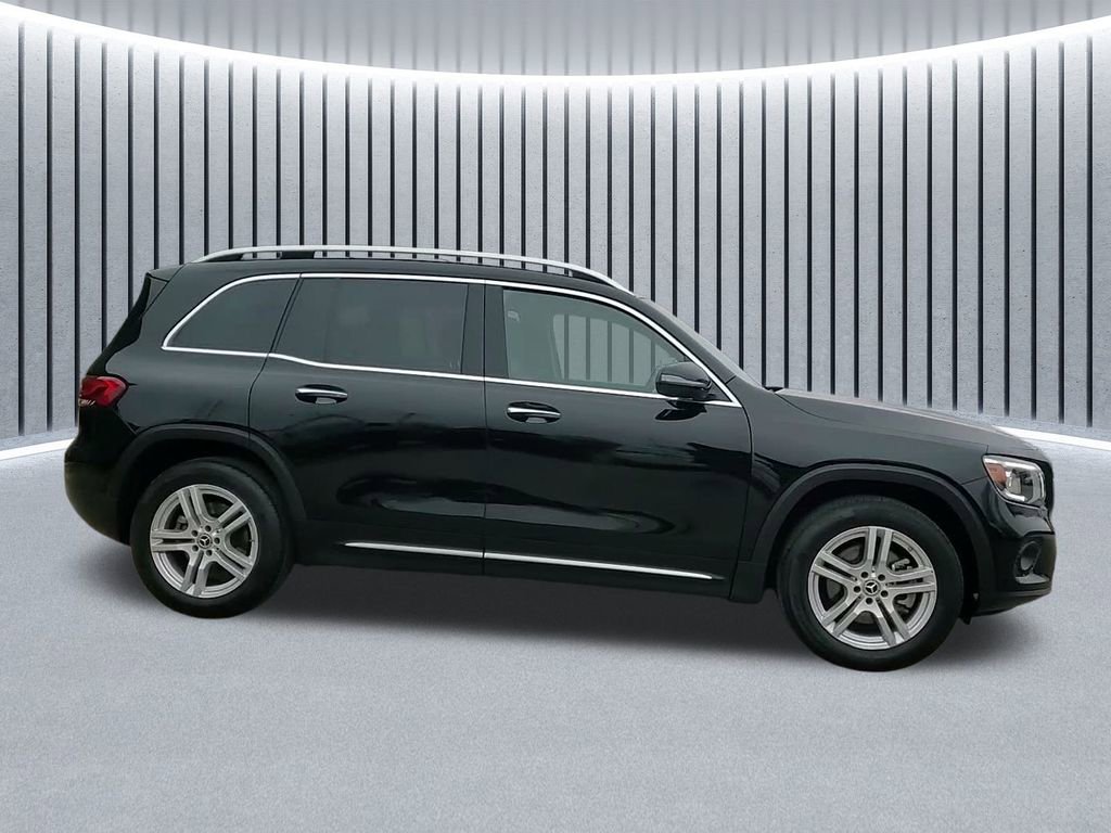 Used 2023 Mercedes-Benz GLB 250 4MATIC image 4