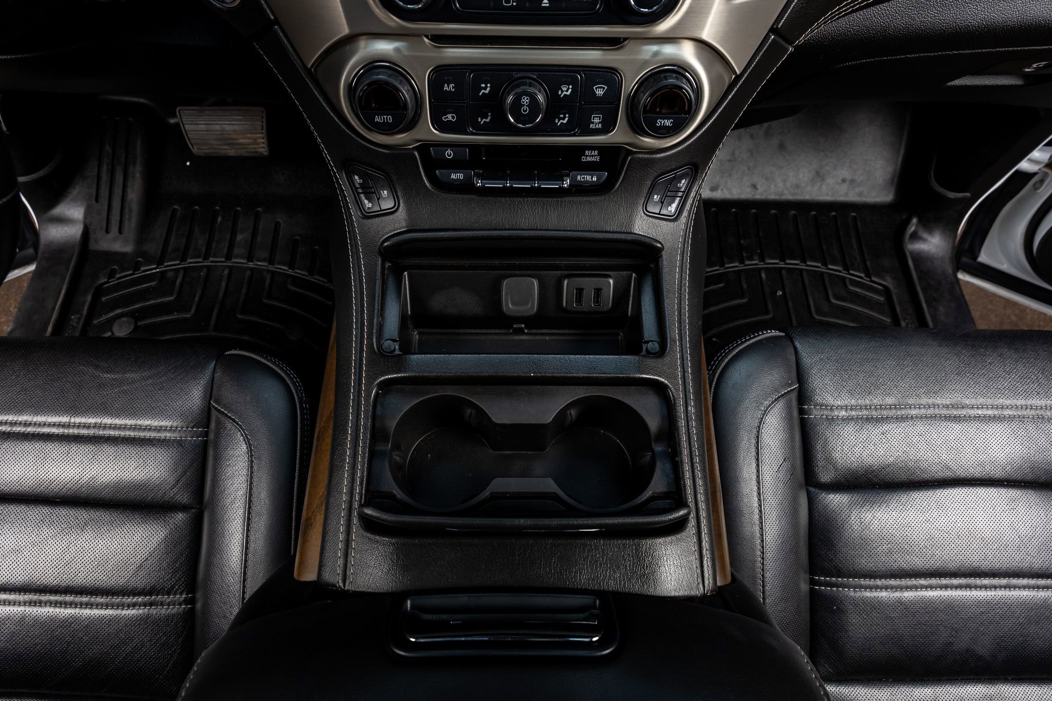 Used 2019 GMC Yukon Denali w/ Denali Ultimate Package image 24