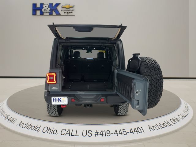 Used 2025 Jeep Wrangler Unlimited Rubicon AWD/4WD image 8