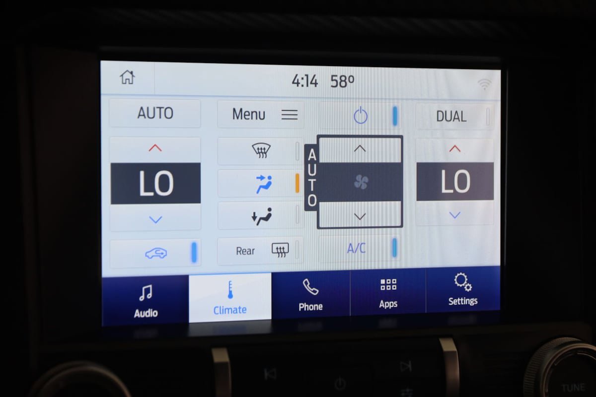 Used 2020 Ford Mustang Convertible RWD image 34