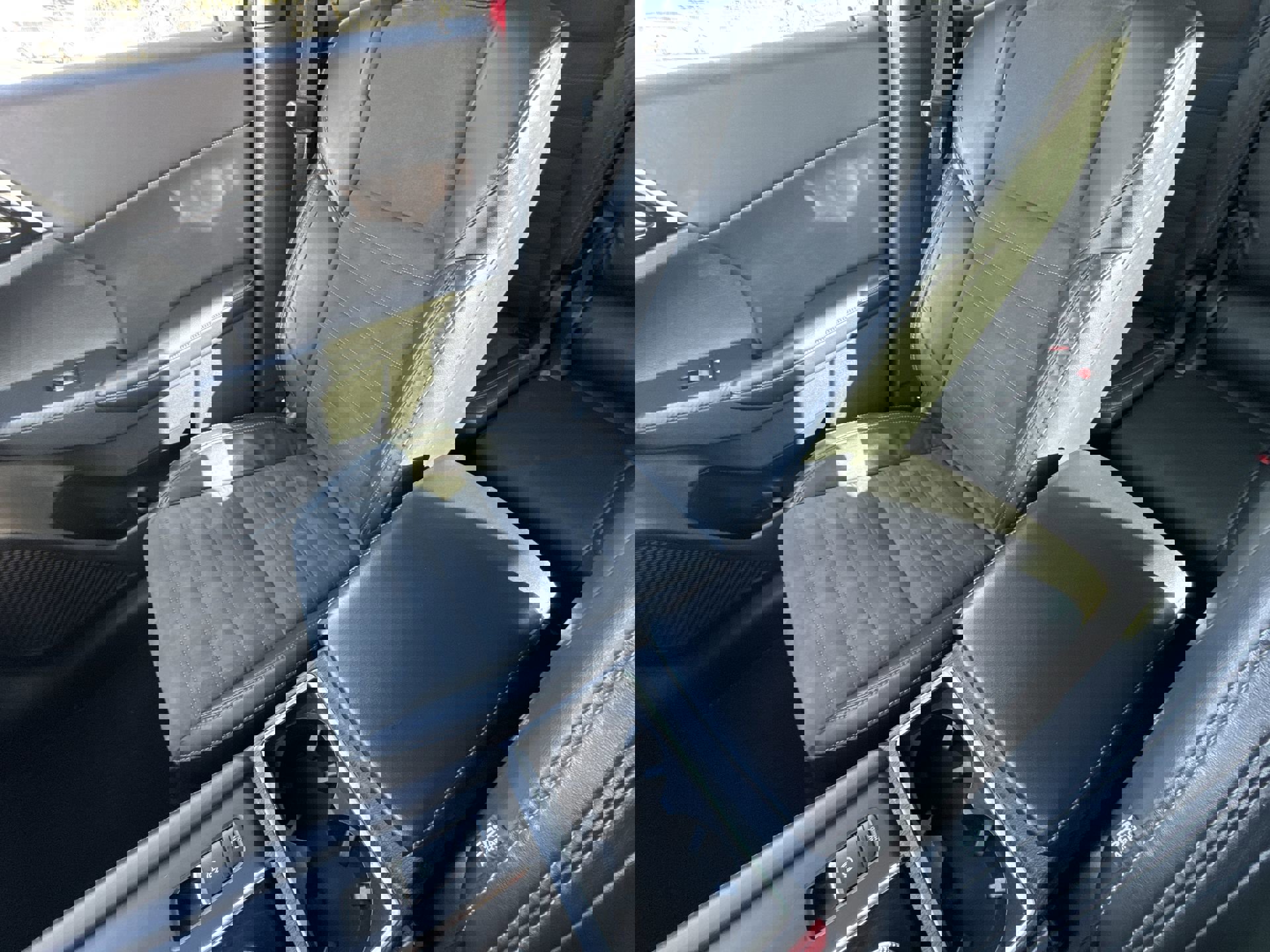 Used 2023 Mitsubishi Outlander SE image 21