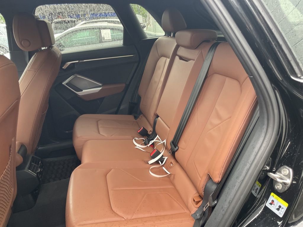 Used 2023 Audi Q3 2.0T Premium Plus w/ Premium Plus Package AWD/4WD image 8