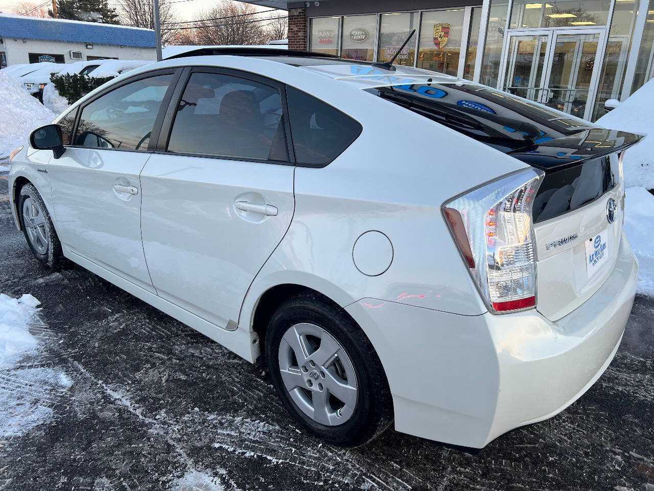 Used 2010 Toyota Prius Three image 12