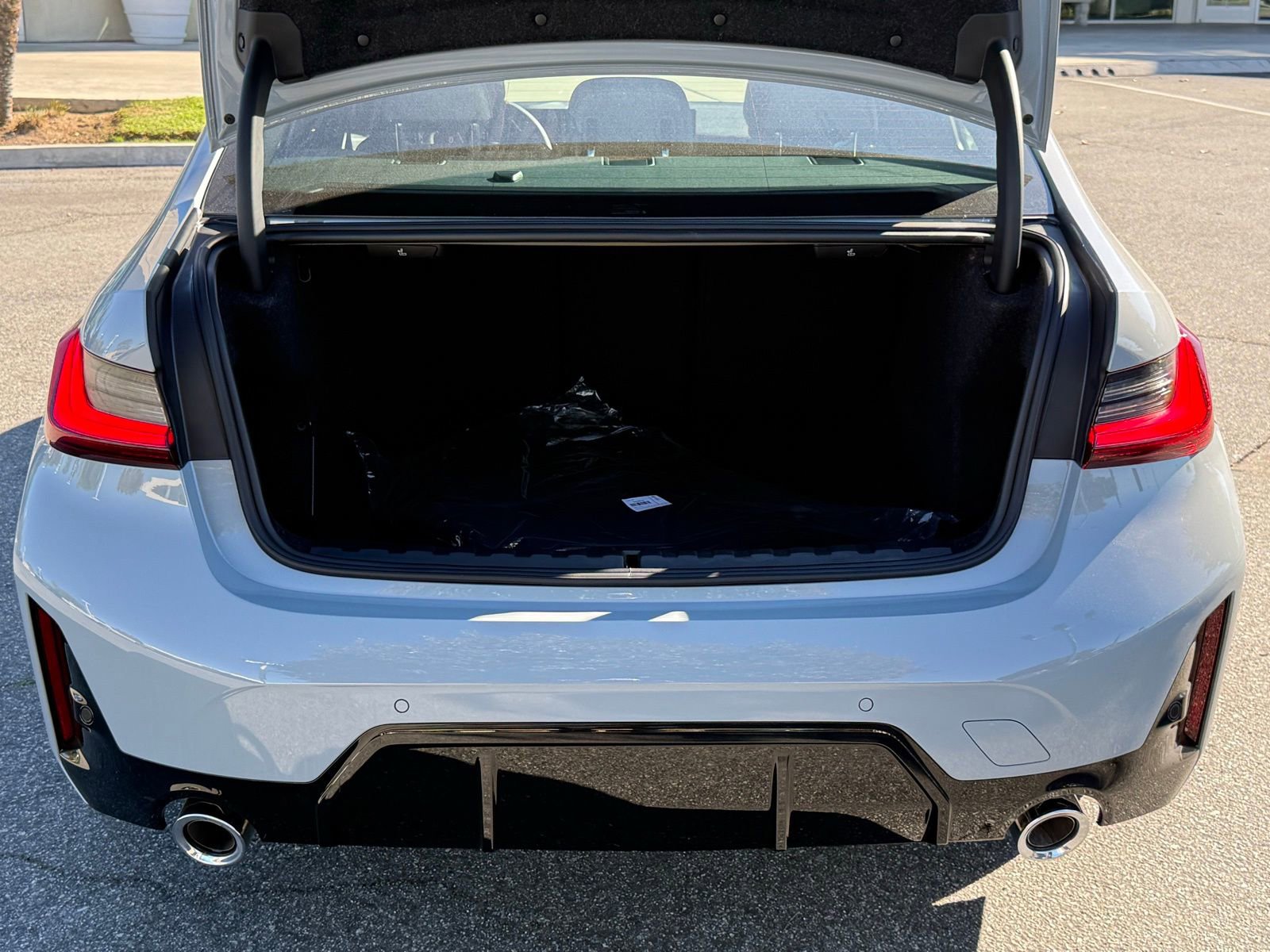 New 2026 BMW 330i Sedan image 15