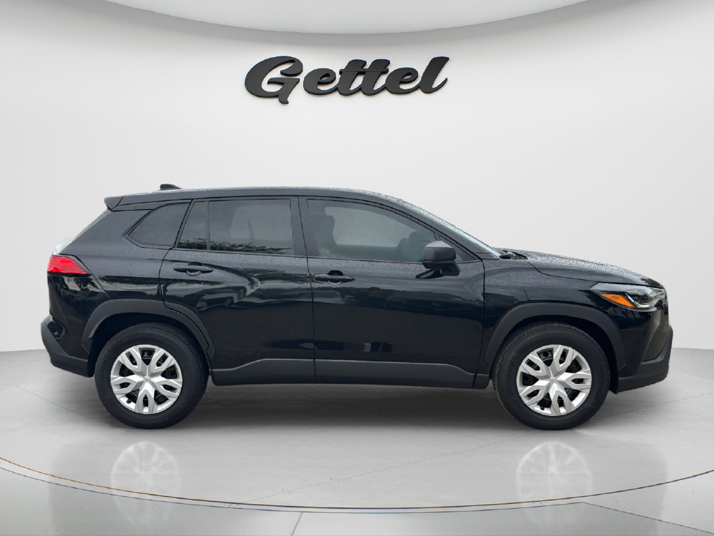 Used 2024 Toyota Corolla Cross L FWD image 4